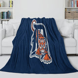 Laden Sie das Bild in den Galerie-Viewer, Detroit Tigers Blanket Flannel Throw Room Decoration