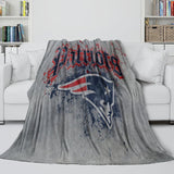 Laden Sie das Bild in den Galerie-Viewer, New England Patriots Blanket Flannel Fleece Throw Room Decoration